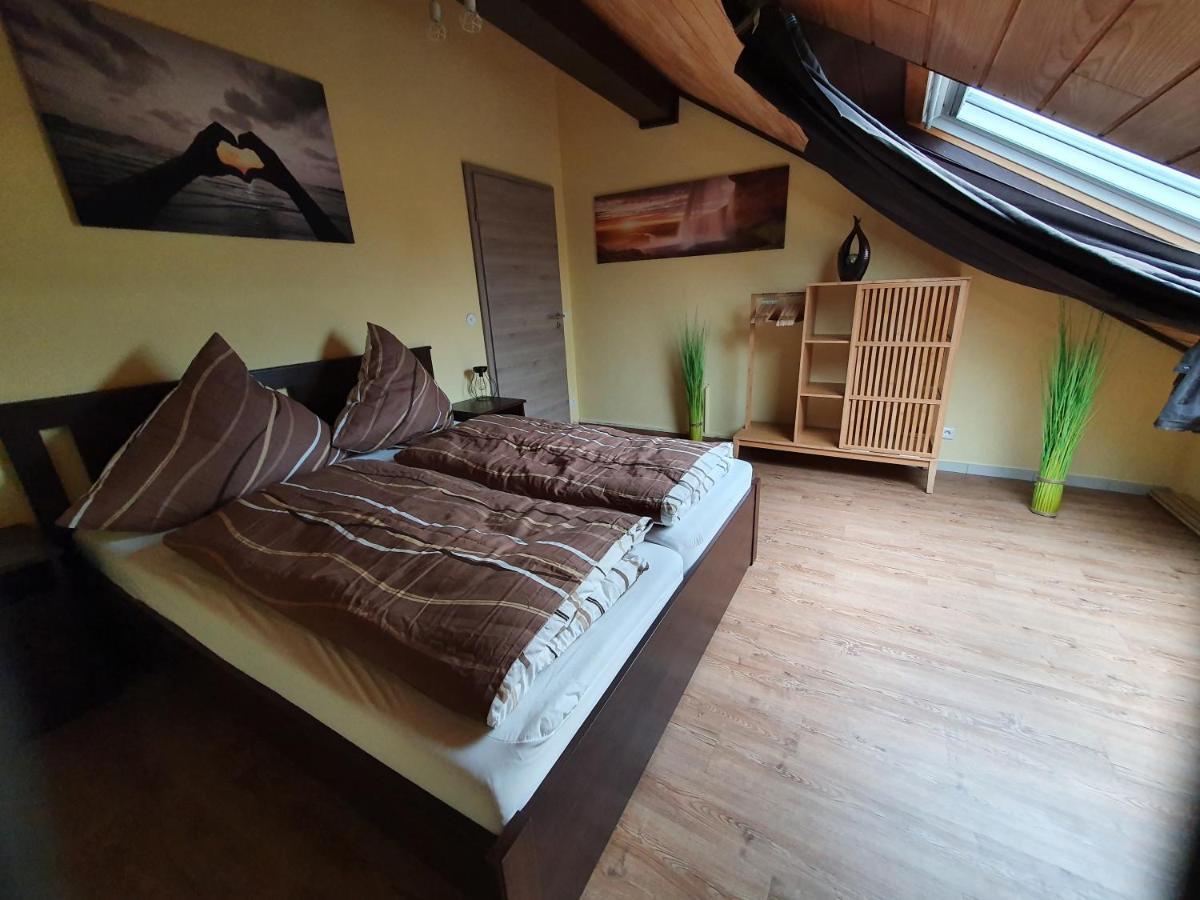 Ferienwohnung Zum Schlossblick Naehe Europa Park Mahlberg Exterior photo